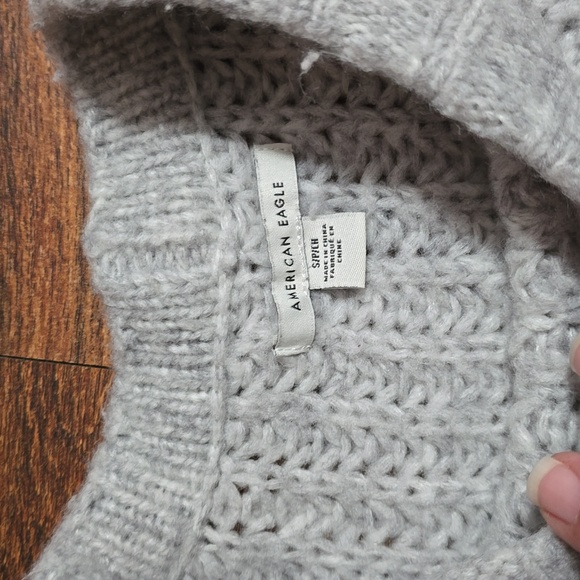 American Eagle Knitted Sweater. Size: Small - Picture 2 of 5